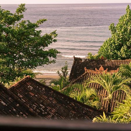 Coral Bay Bungalows Amed  Exterior photo